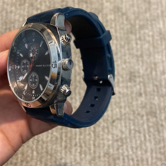 Perry Ellis Mens Watch - Picture 5 of 5